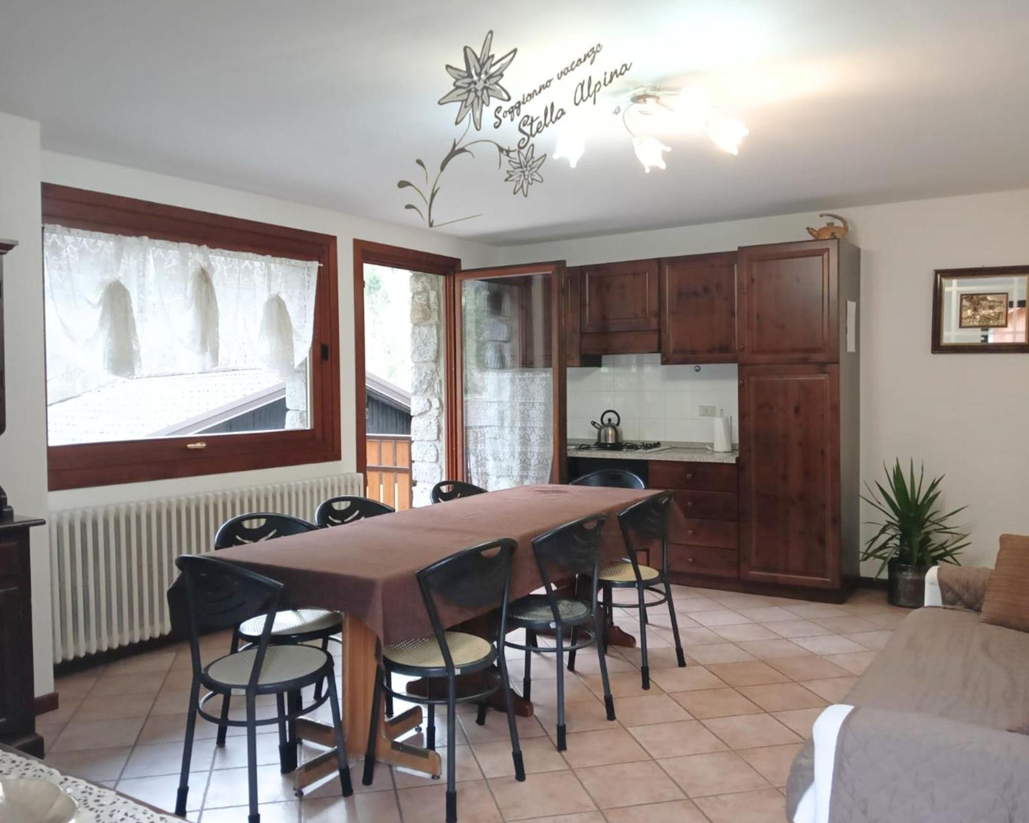 Soggiorno Vacanze Stella Alpina Temù Rom bilde