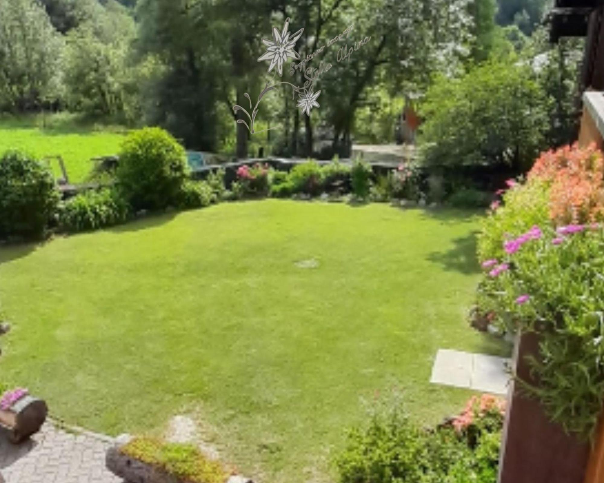 Soggiorno Vacanze Stella Alpina Temù Rom bilde